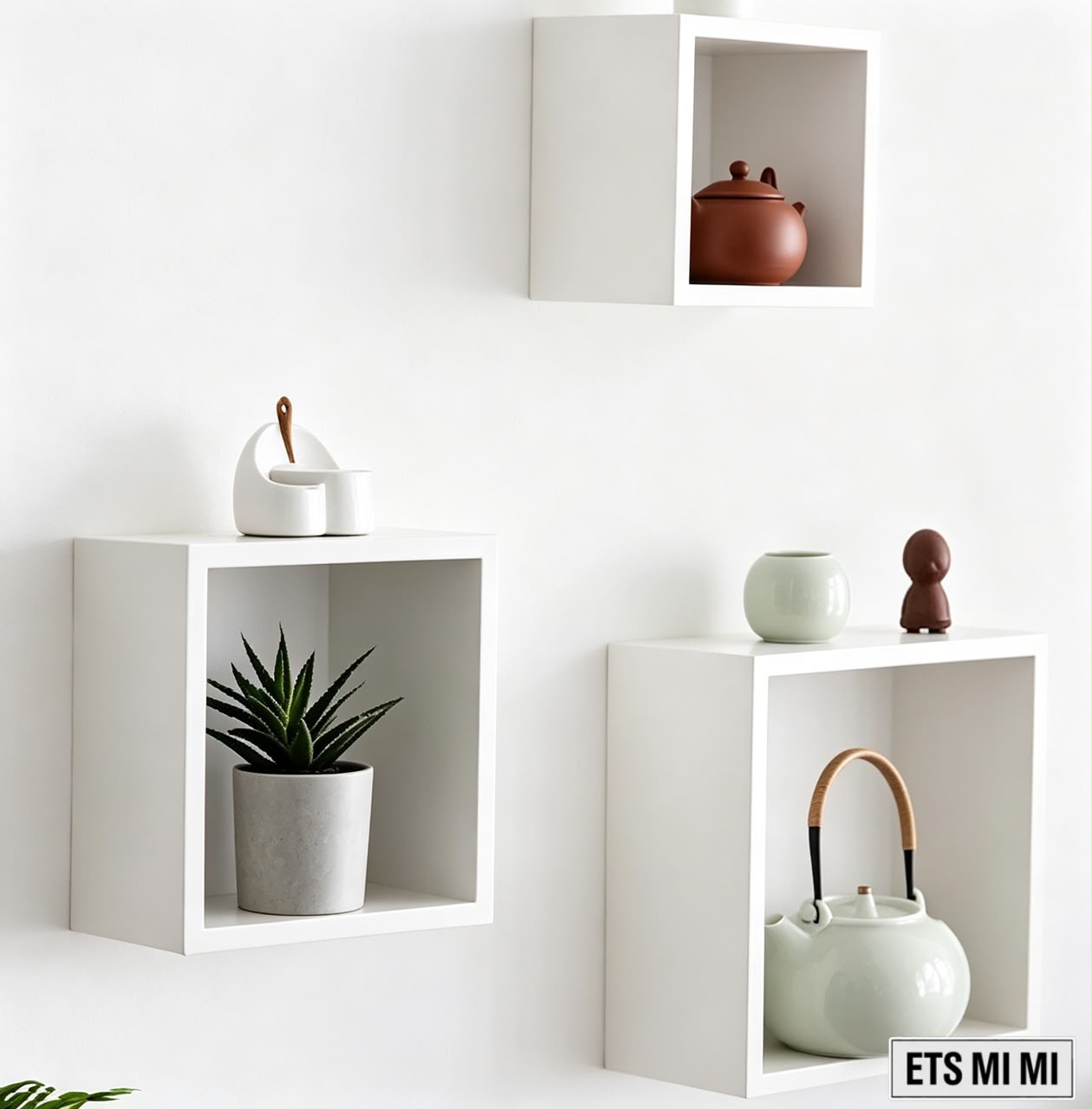 Un lot 03 etagere murale